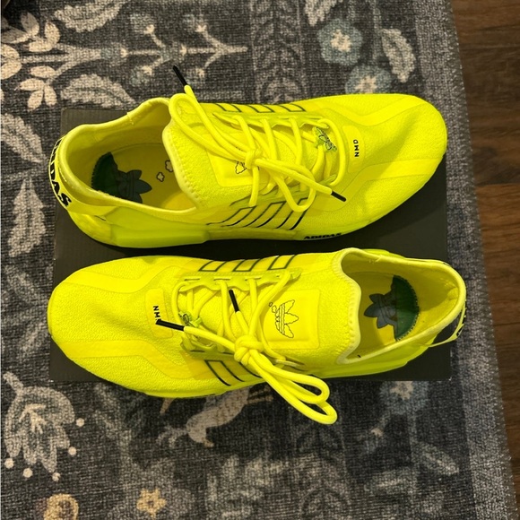 NMD R1 V2 - Picture 5 of 6